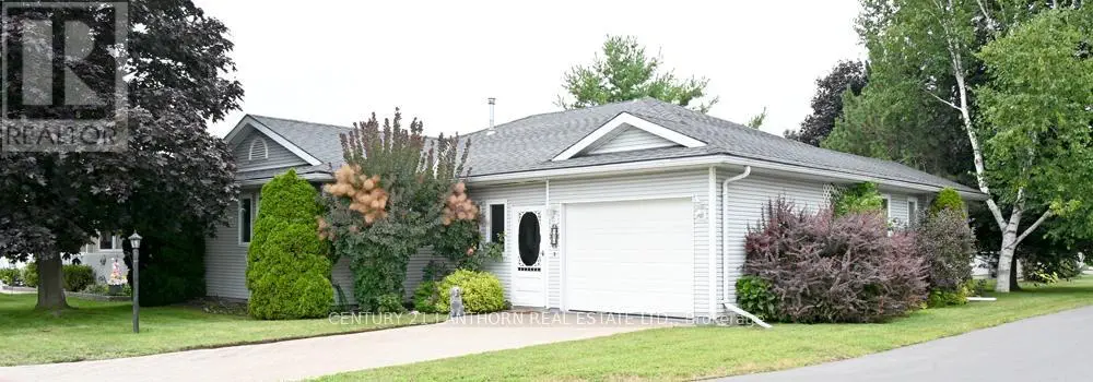 1 Reynolds Place N, Prince Edward County, Ontario  K0K 3L0 - Photo 2 - X12182947