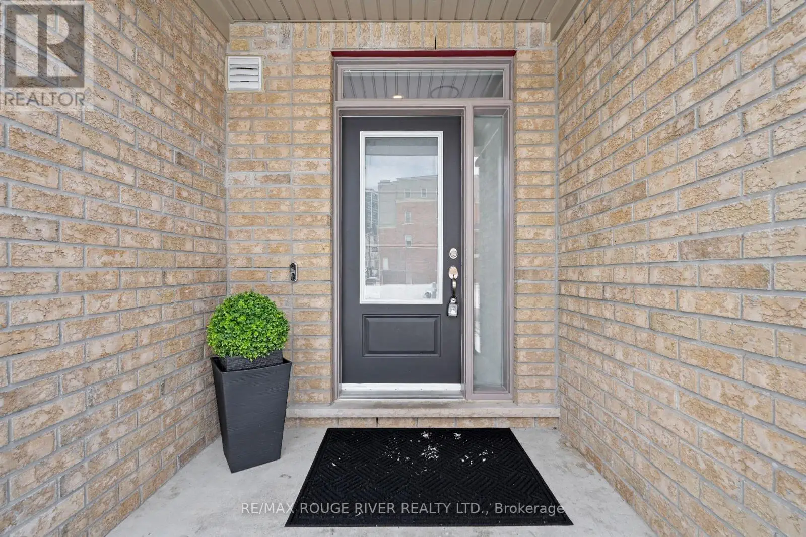 47 Dance Act Avenue, Oshawa, Ontario  L1L 0K6 - Photo 2 - E12183326