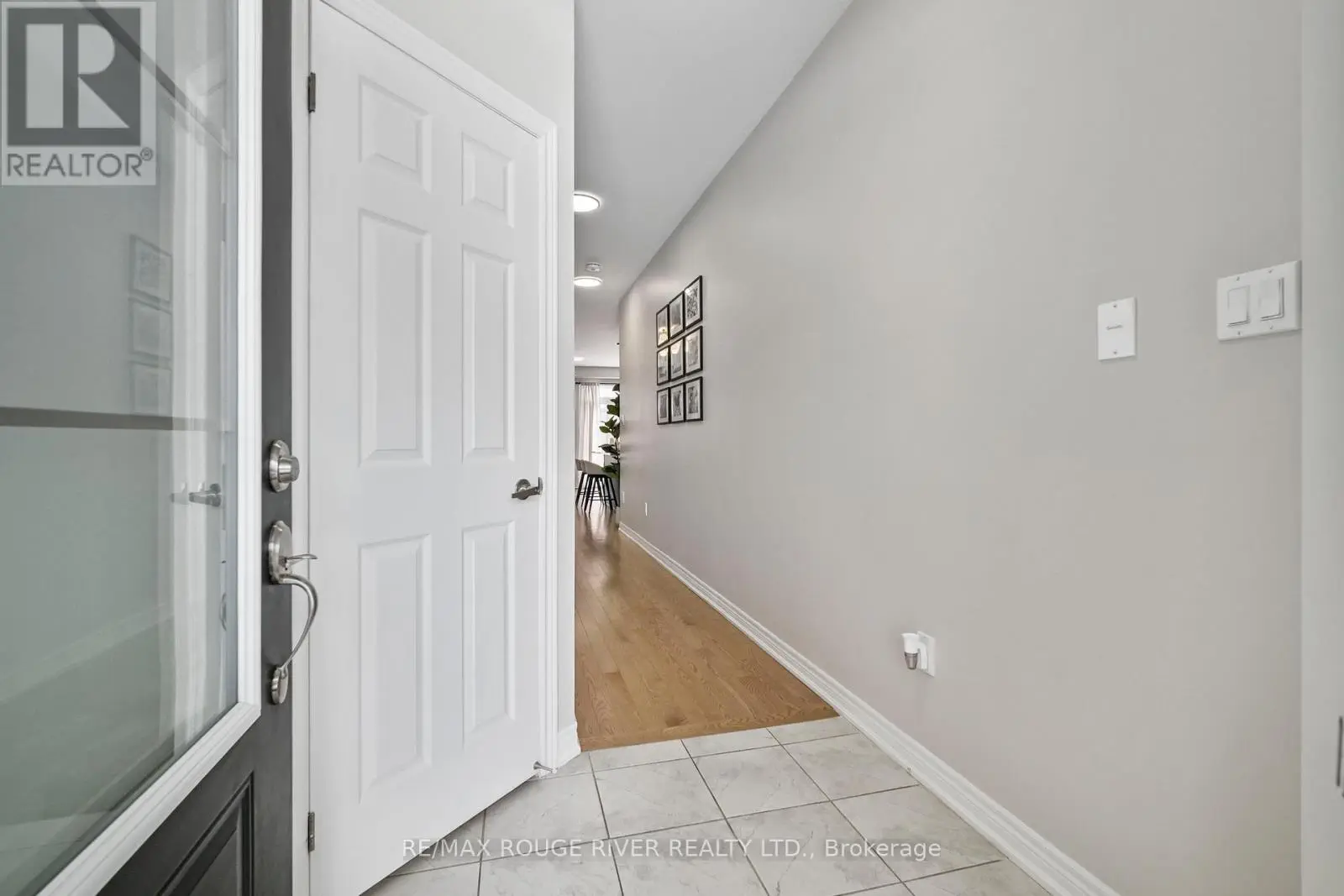 47 Dance Act Avenue, Oshawa, Ontario  L1L 0K6 - Photo 3 - E12183326
