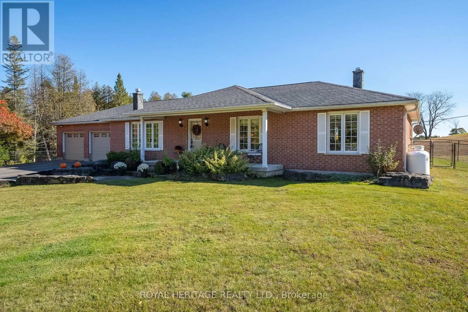 26 Back Bay Road, Trent Lakes, Ontario  K0M 2W0 - Photo 3 - X12183337