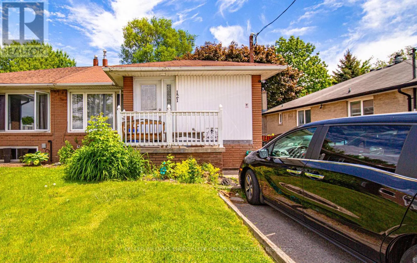121 Lupin Drive, Whitby, Ontario  L1N 1X9 - Photo 2 - E12183629