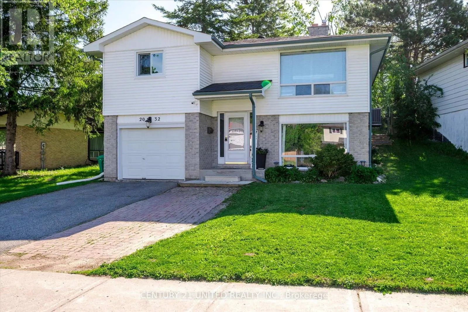 2032 Walker Avenue, Peterborough East, Ontario  K9L 1S1 - Photo 2 - X12183894