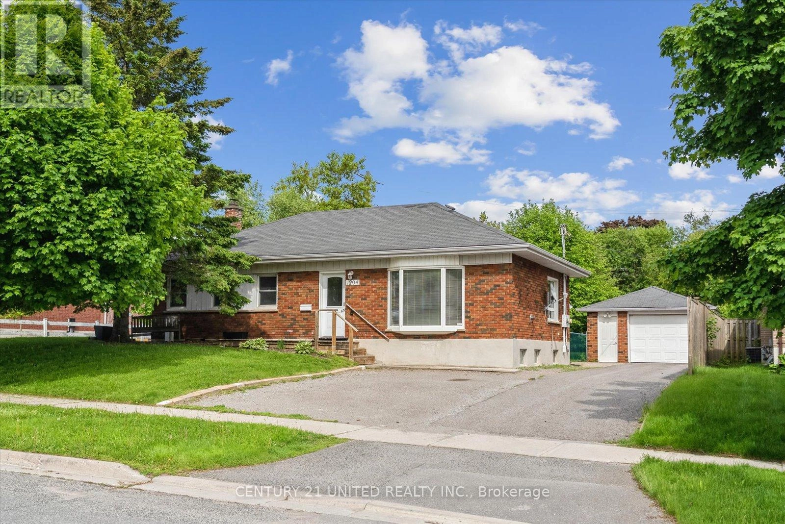 1294 Victory Drive, Peterborough Central, Ontario  K9J 4T7 - Photo 1 - X12184144