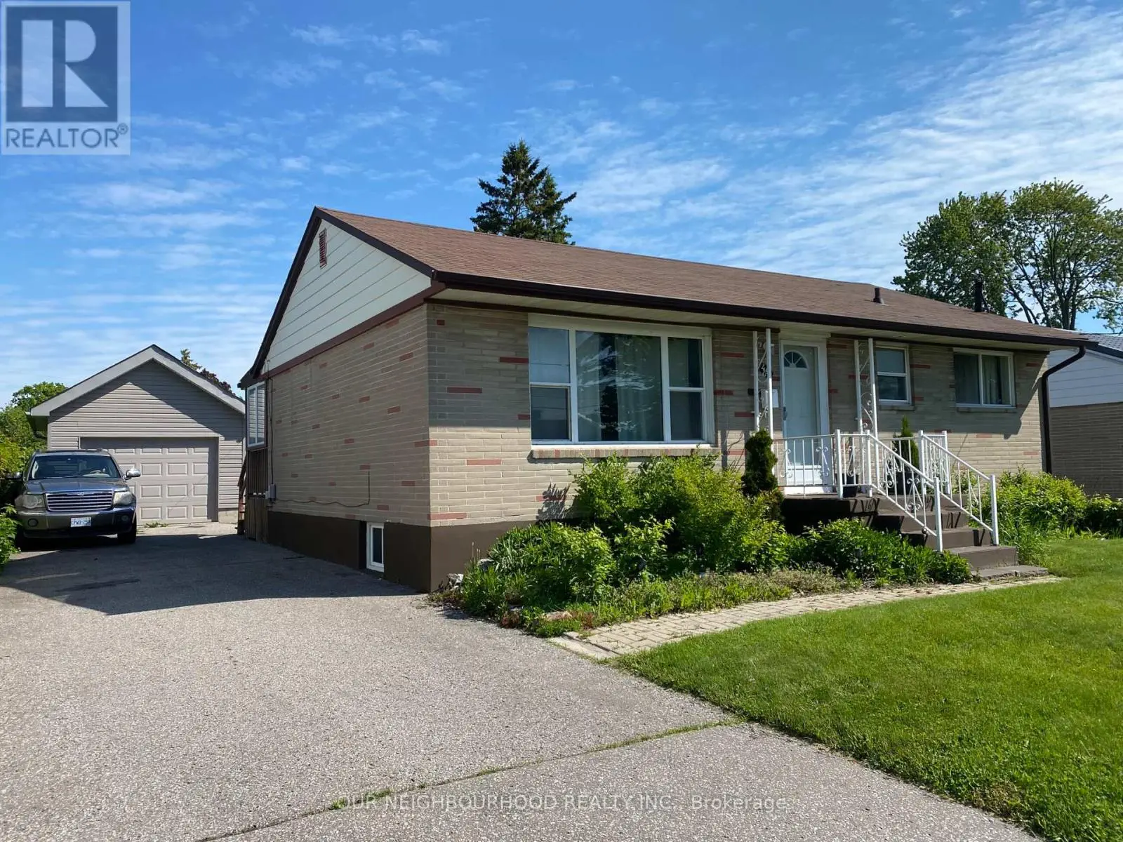 494 Annapolis Avenue, Oshawa, Ontario  L1J 2Y7 - Photo 1 - E12184337