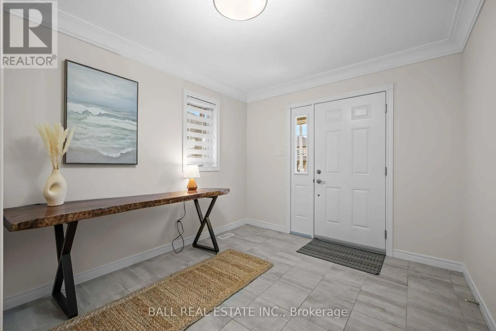 214 O'neil Street, Peterborough North, Ontario  K9K 0H5 - Photo 2 - X12184238