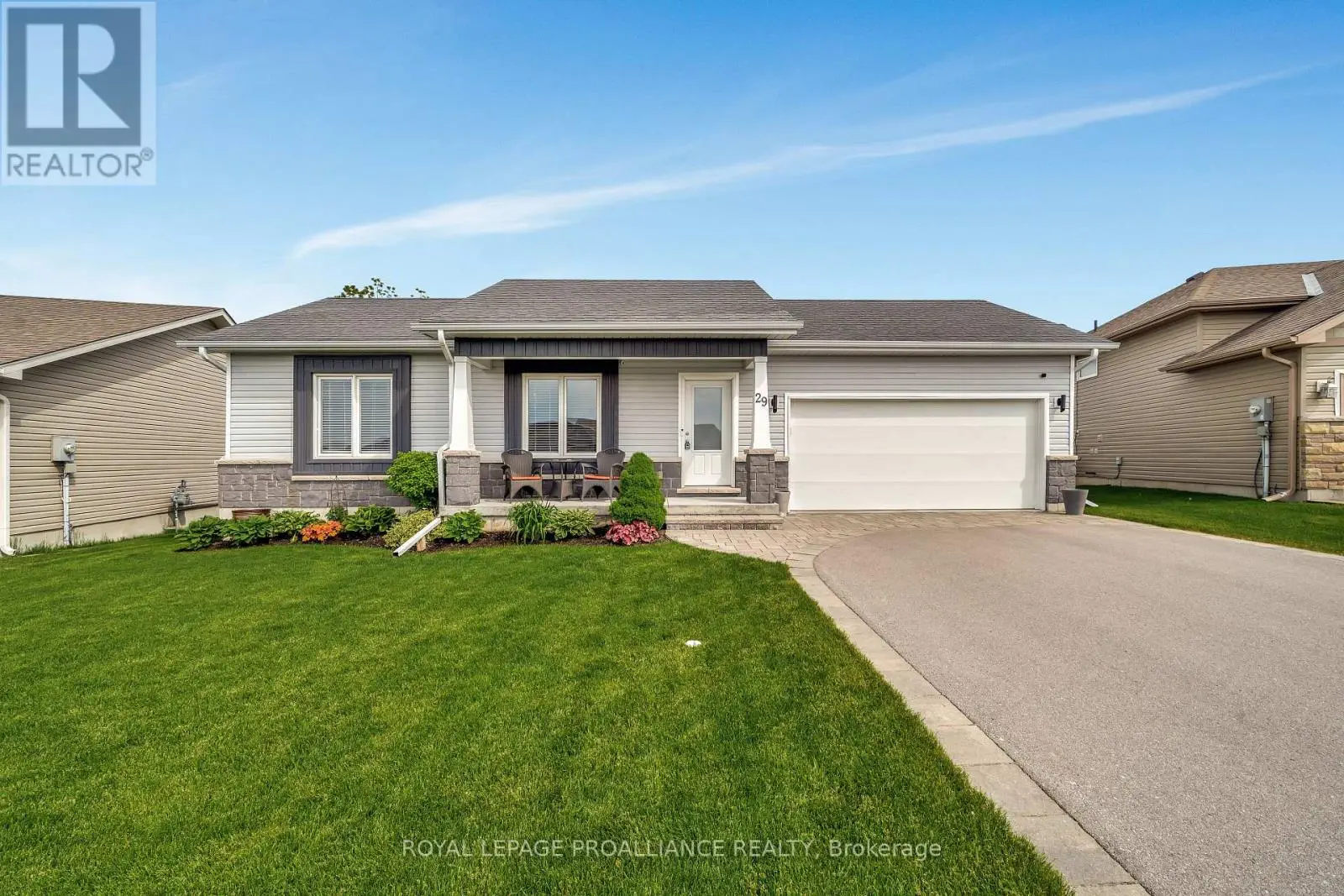 29 Meagan Lane, Quinte West, Ontario  K0K 2C0 - Photo 2 - X12184263