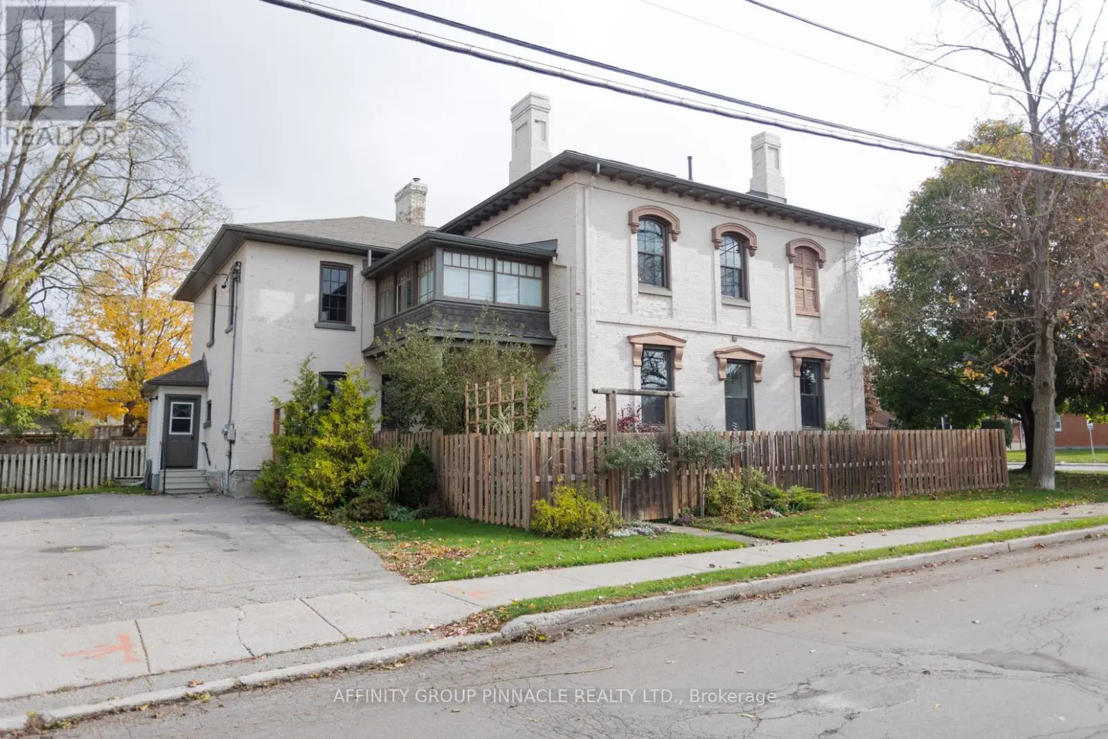 12 Russell Street E, Kawartha Lakes, Ontario  K9V 1Z8 - Photo 2 - X12184287