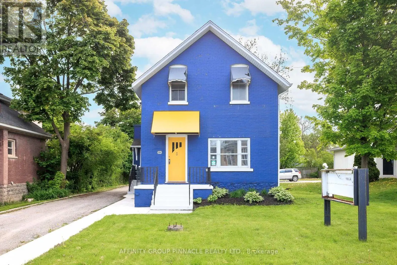 221 Kent Street W, Kawartha Lakes, Ontario  K9V 2Z1 - Photo 2 - X12184425