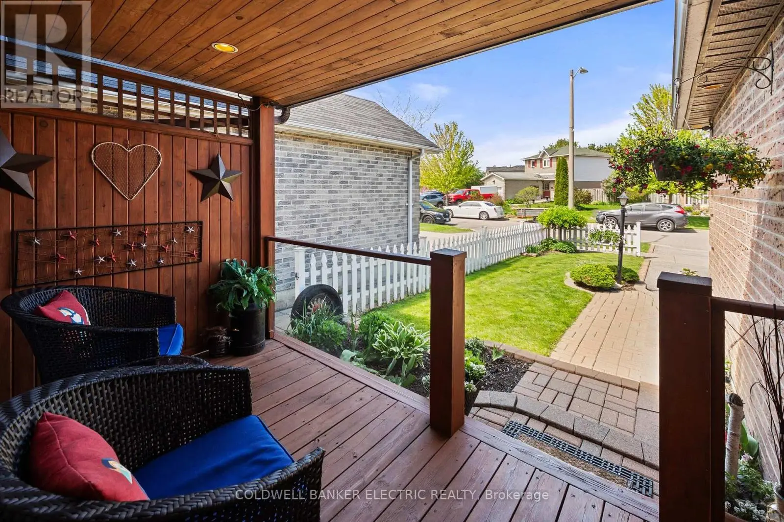 55 Barnes Drive, Ajax, Ontario  L1S 5G6 - Photo 3 - E12184705