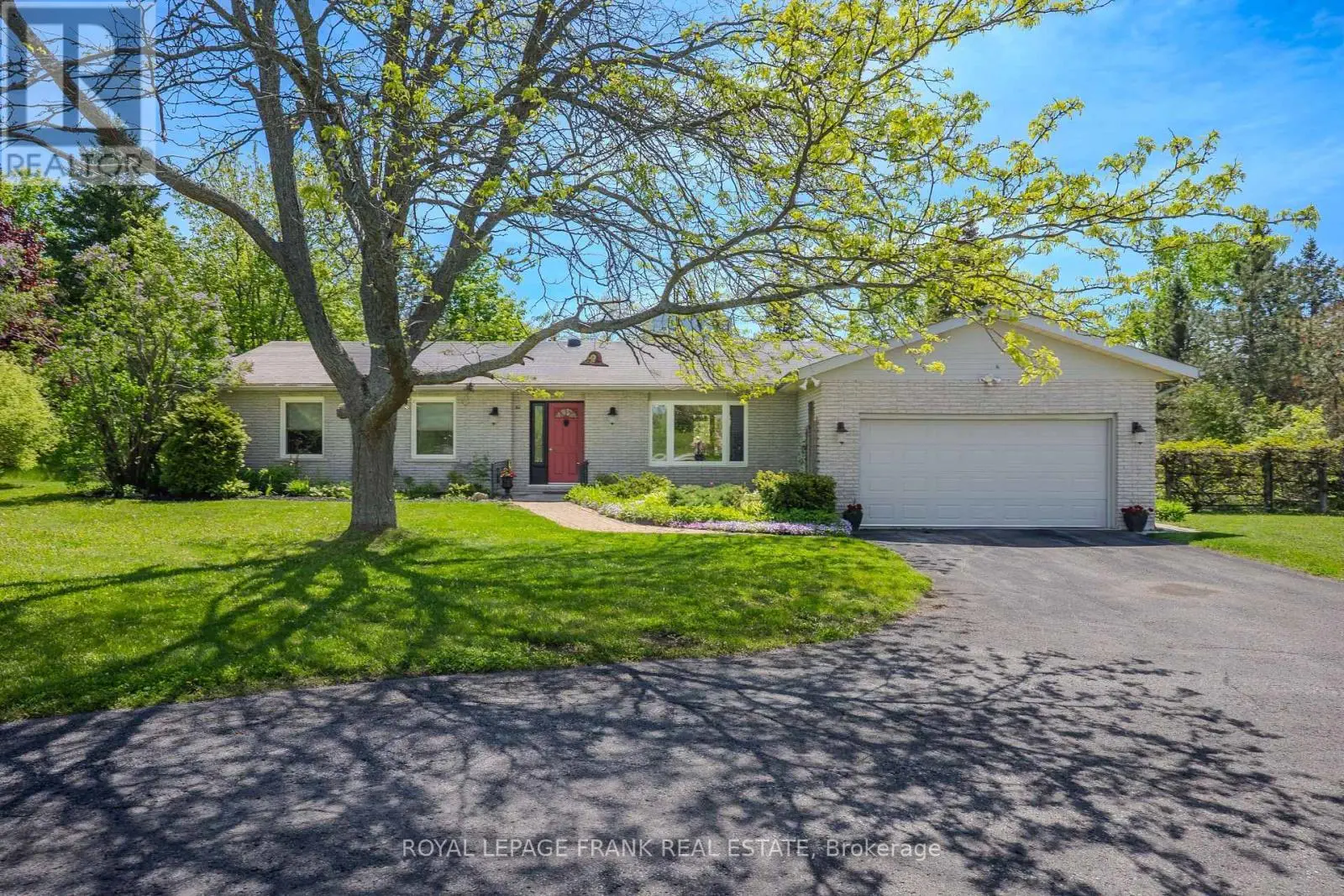 10 Alma Road, Kawartha Lakes, Ontario  K0M 1A0 - Photo 1 - X12184612