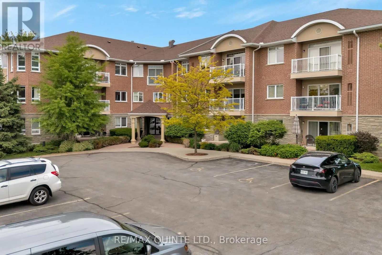 204 - 15 Heartwood Drive, Belleville, Ontario  K8P 5P4 - Photo 2 - X12184947