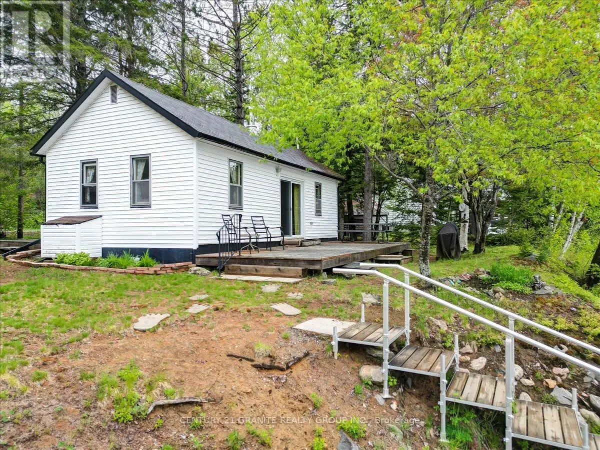 136 Centre Road, Hastings Highlands, Ontario  K0L 2K0 - Photo 1 - X12185062