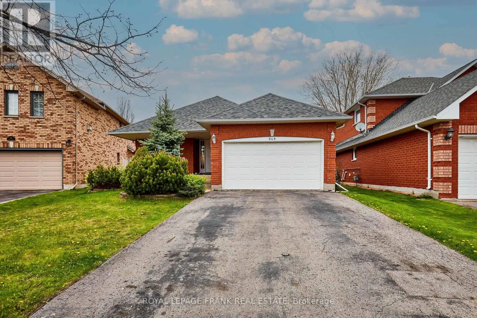 949 Tillison Avenue, Cobourg, Ontario  K9A 5N2 - Photo 2 - X12185265