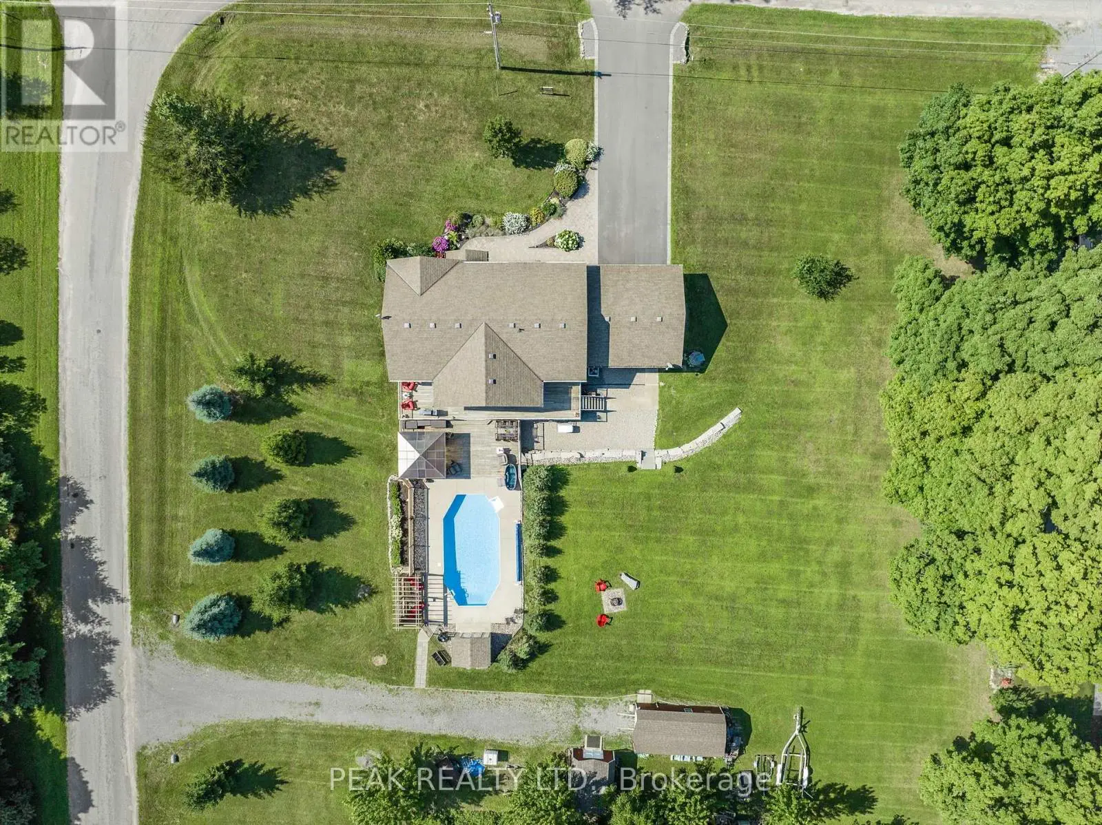 116 Prinyers Cove Crescent, Prince Edward County, Ontario  K0K 2T0 - Photo 2 - X12146423
