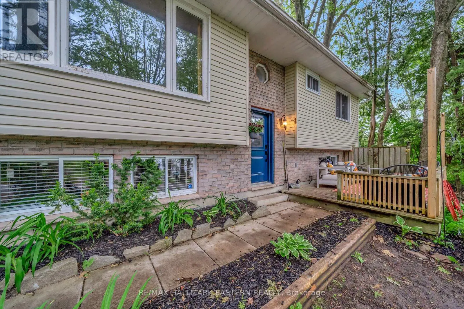 711 Hatton Avenue, Selwyn, Ontario  K0L 1H0 - Photo 3 - X12185951