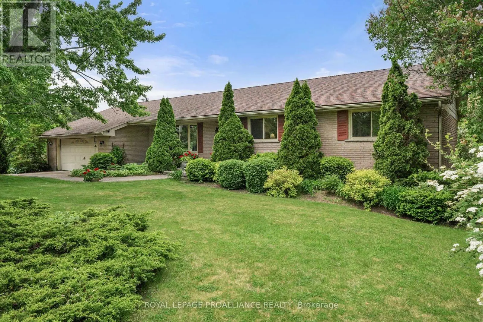 3286 County Road 3, Prince Edward County, Ontario  K0K 1L0 - Photo 3 - X12186556
