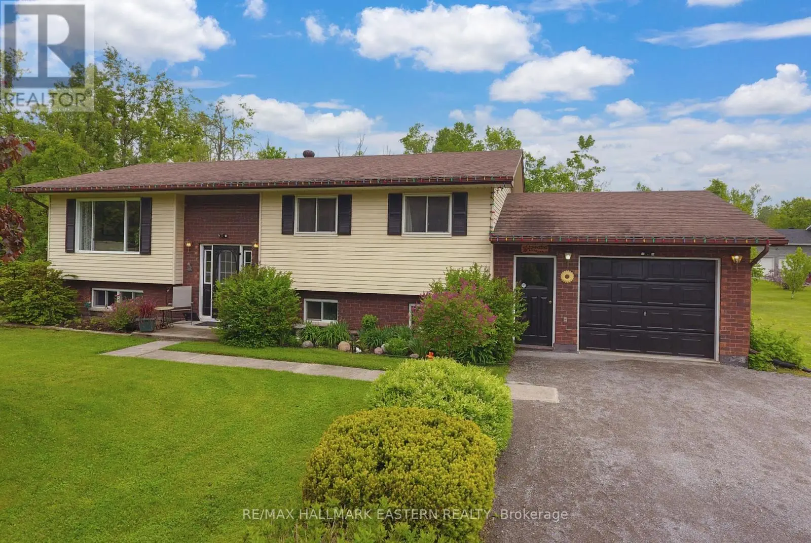 68 Division Road, Douro-Dummer, Ontario  K9J 6Y1 - Photo 1 - X12186577