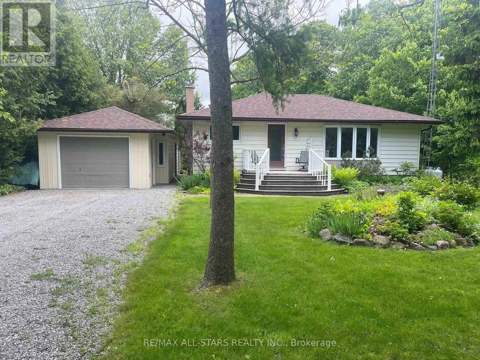 690 Post Road, Kawartha Lakes, Ontario  K0L 2X0 - Photo 1 - X12107175