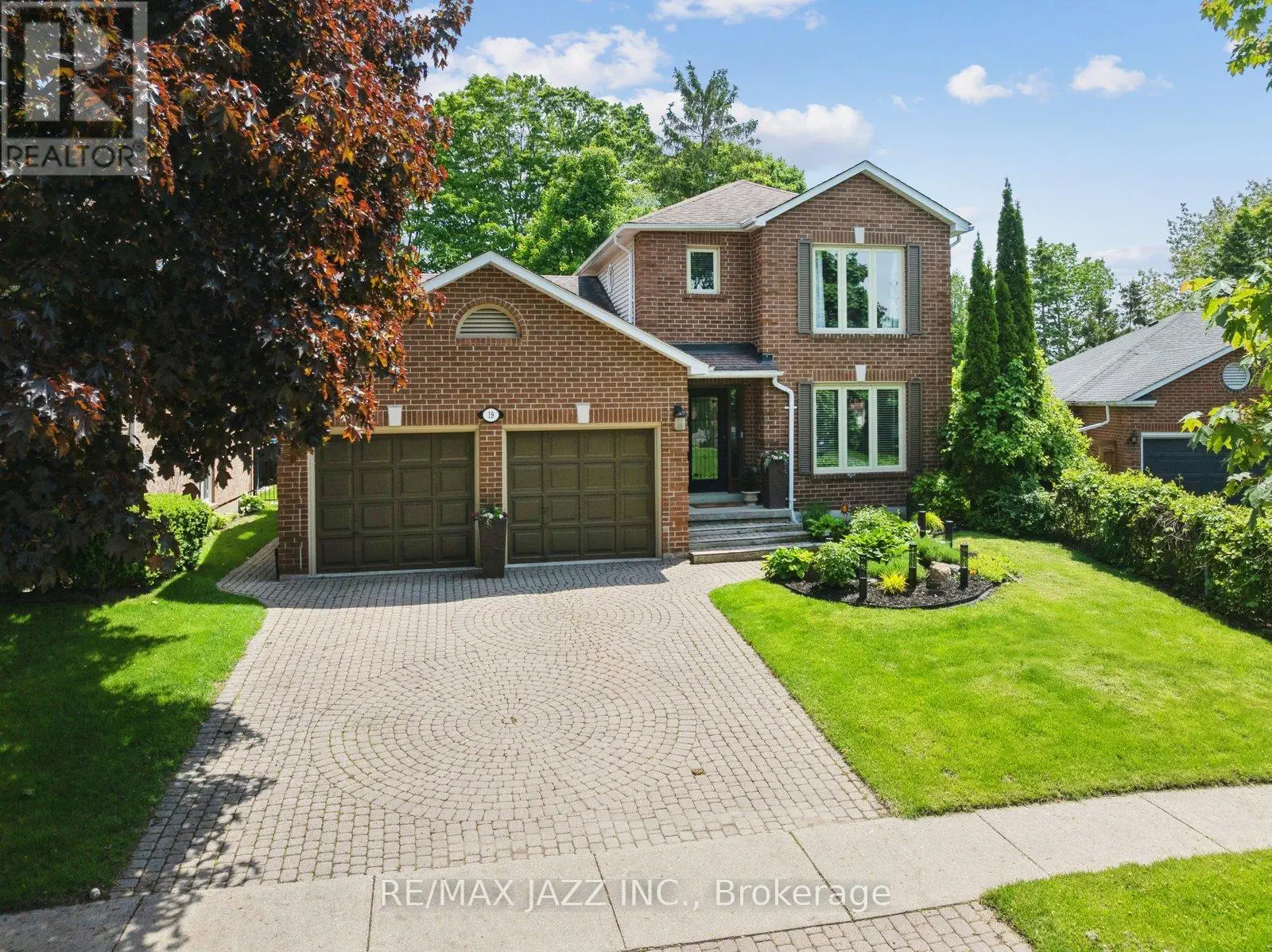 19 Valleycrest Drive, Clarington, Ontario  L1E 1J2 - Photo 1 - E12170654