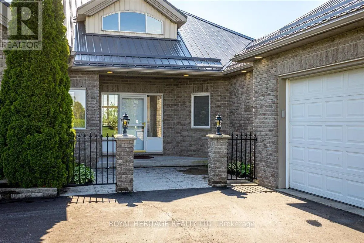 139 Peller Court, Kawartha Lakes, Ontario  K0M 1A0 - Photo 2 - X12186508