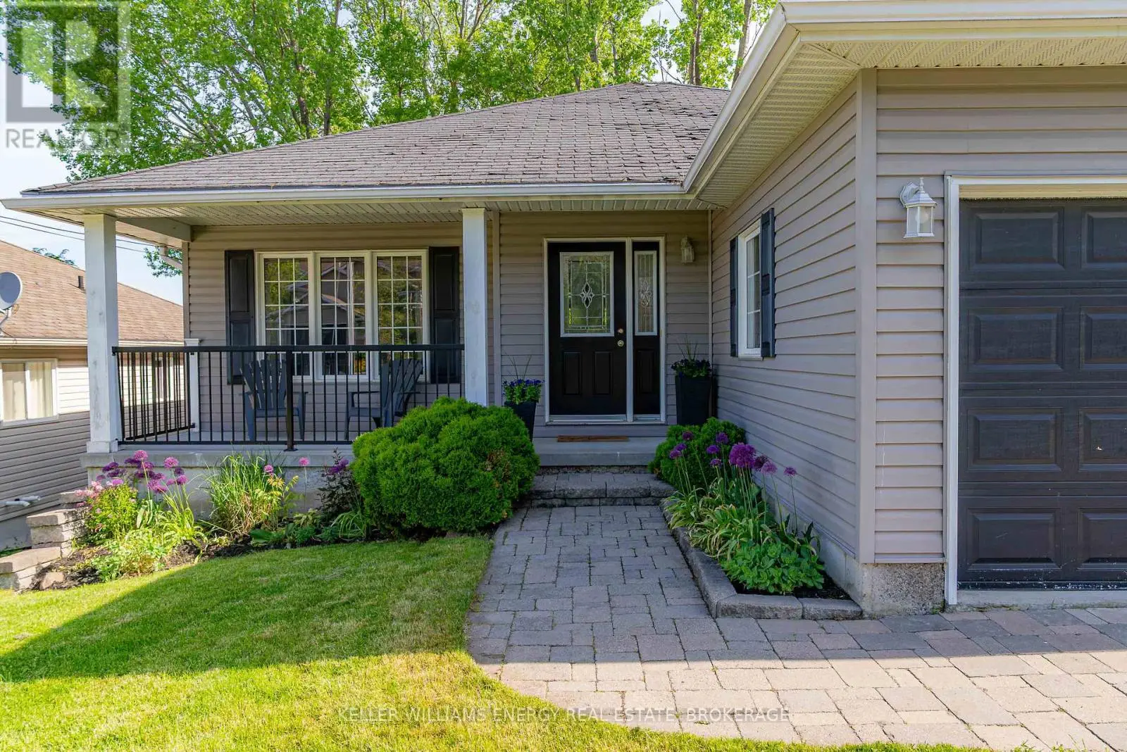 4a Cumberland Street, Prince Edward County, Ontario  K0K 2T0 - Photo 3 - X12185482