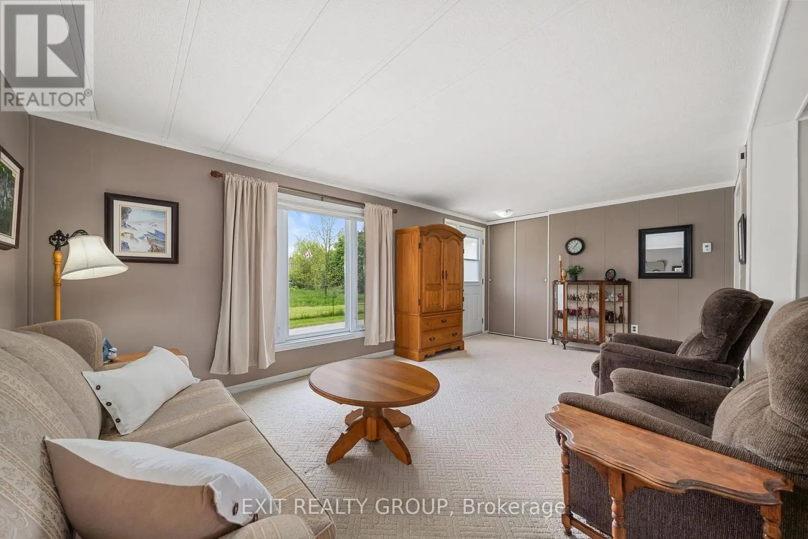 16 Bluejay Lane, Quinte West, Ontario  K8N 4Z3 - Photo 2 - X12185508