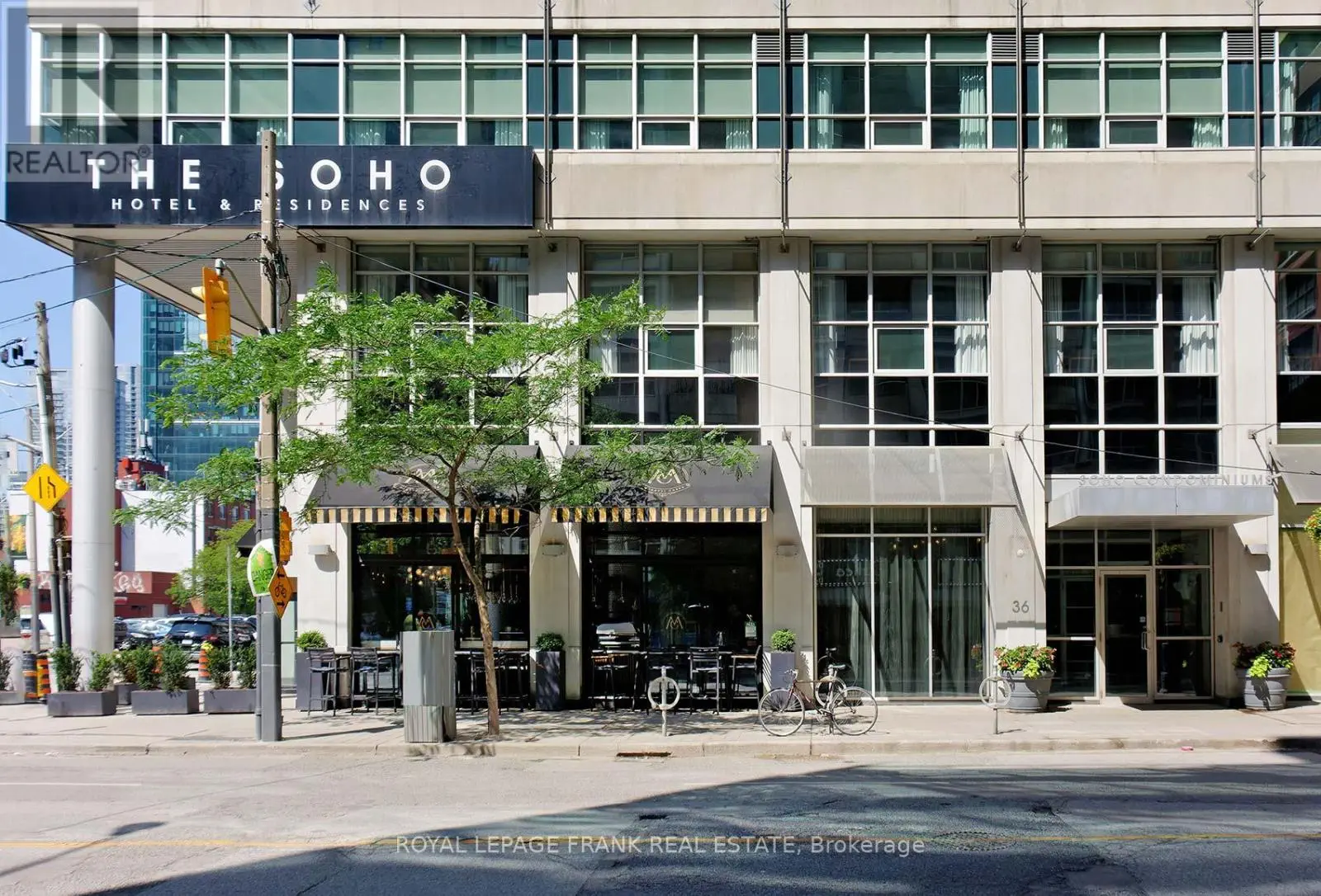 914 - 36 Blue Jays Way, Toronto, Ontario  M5V 3T3 - Photo 2 - C12188587
