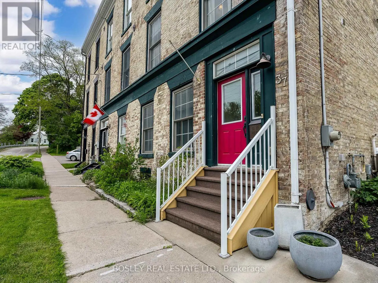 37 Mill Street N, Port Hope, Ontario  L1A 2T1 - Photo 2 - X12188392