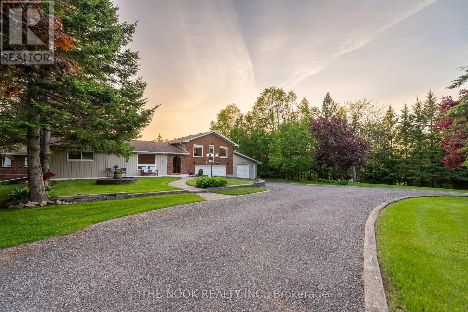 201 Ski Hill Road, Kawartha Lakes, Ontario  L0A 1A0 - Photo 3 - X12181761