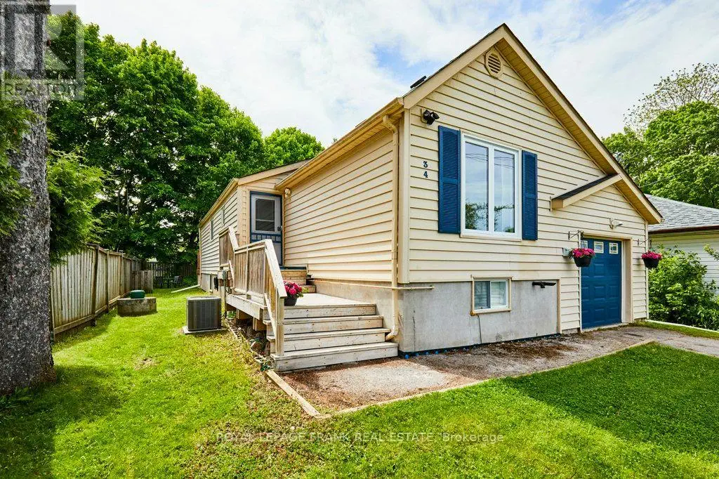 34 Lakeview Avenue, Scugog, Ontario  L0B 1E0 - Photo 3 - E12189044