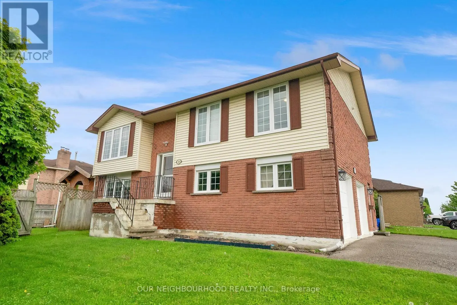 38 Centerfield Drive, Clarington, Ontario  L1E 1H4 - Photo 2 - E12189148