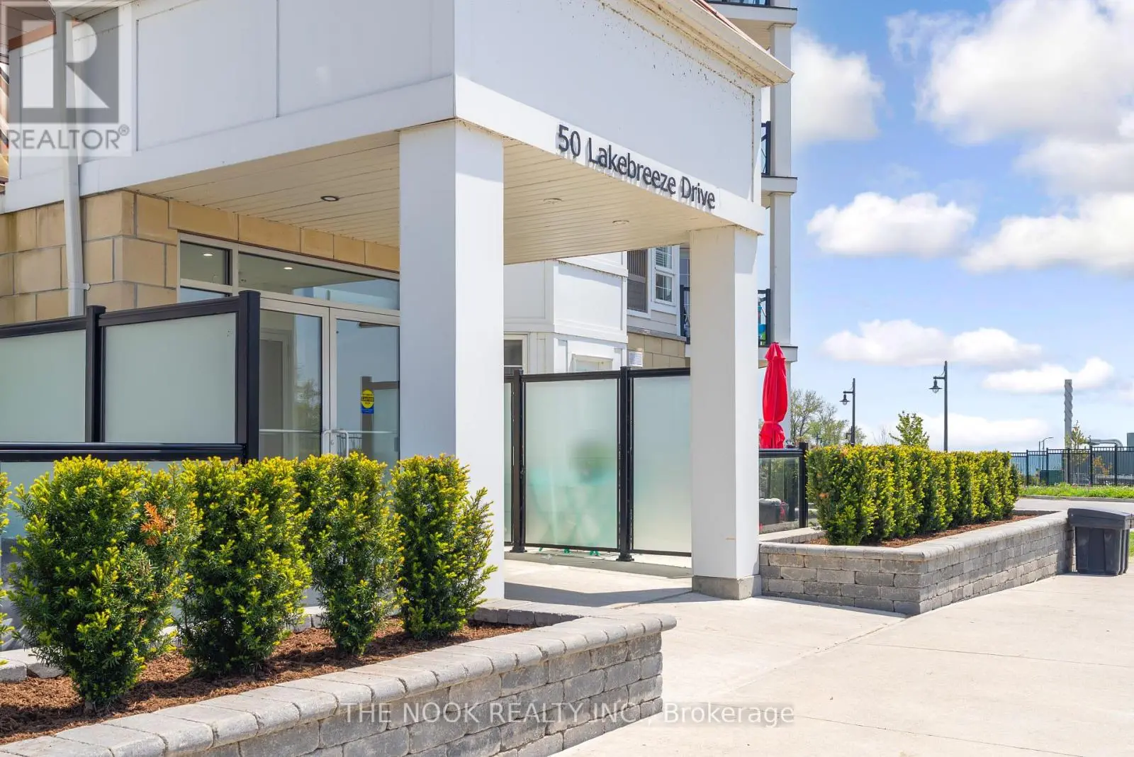 301 - 50 Lakebreeze Drive, Clarington, Ontario  L1B 0V9 - Photo 3 - E12189830