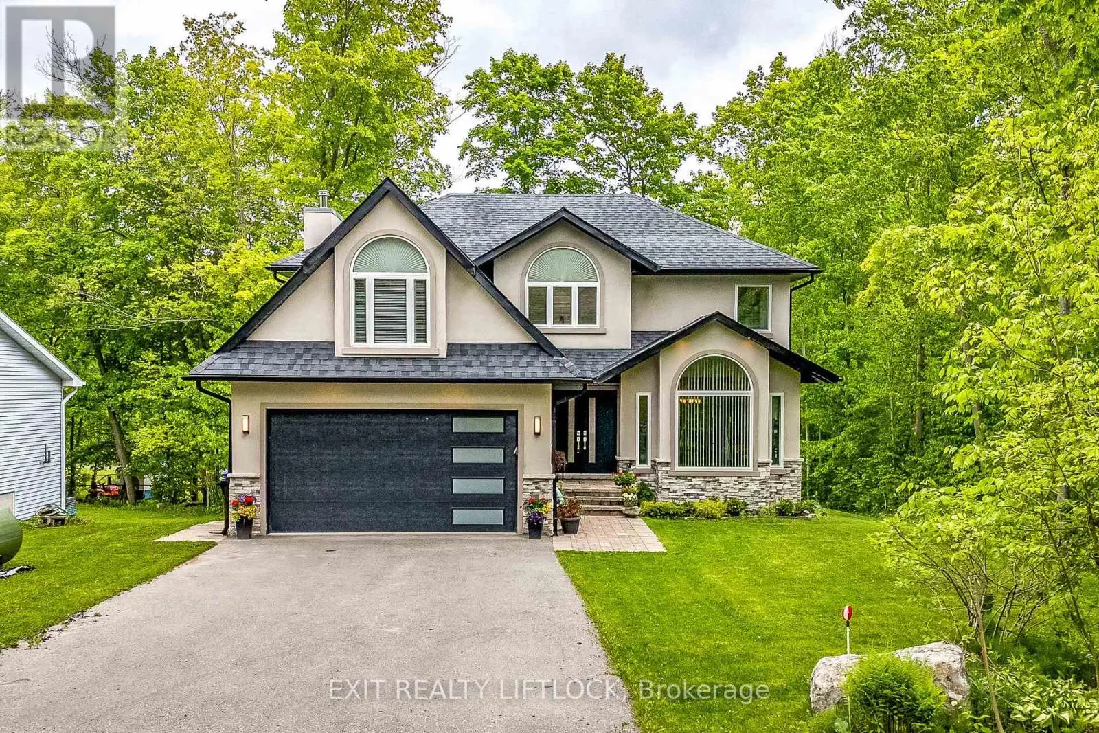 77 Polish Avenue, Penetanguishene, Ontario  L9M 1W8 - Photo 1 - S12189931