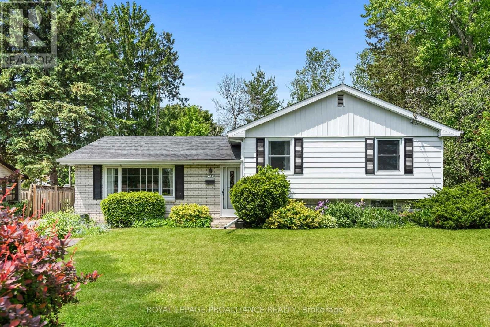 36 Applewood Drive, Belleville, Ontario  K8P 4E2 - Photo 1 - X12189935