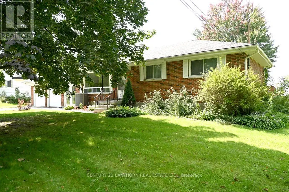 151 Avonlough Road W, Belleville, Ontario  K8N 4Z2 - Photo 3 - X12190093