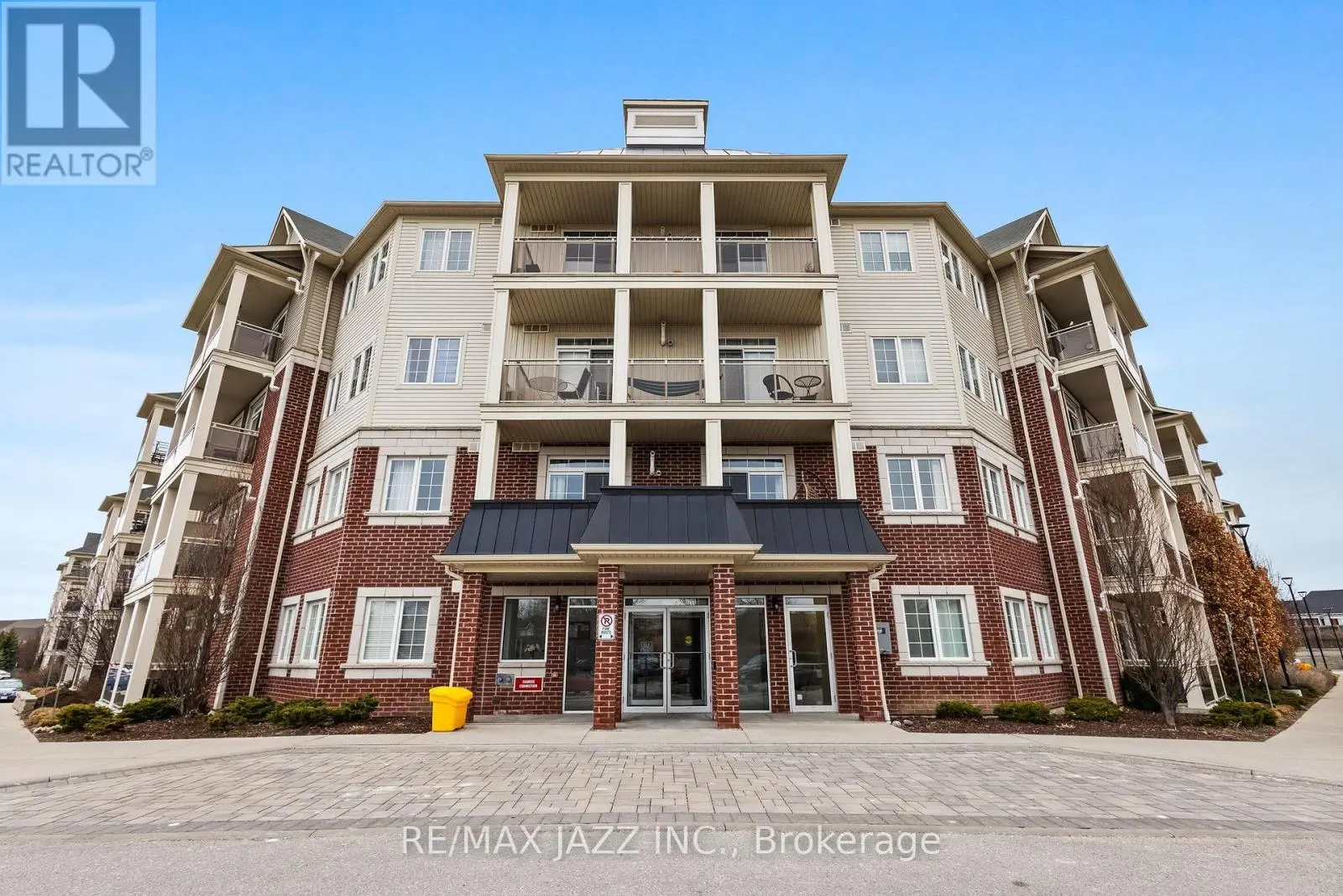 222 - 80 Aspen Springs Drive, Clarington, Ontario  L1C 0V4 - Photo 2 - E12190246