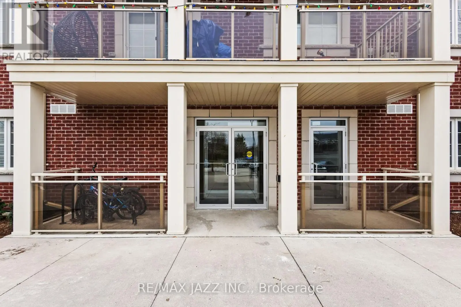 222 - 80 Aspen Springs Drive, Clarington, Ontario  L1C 0V4 - Photo 3 - E12190246