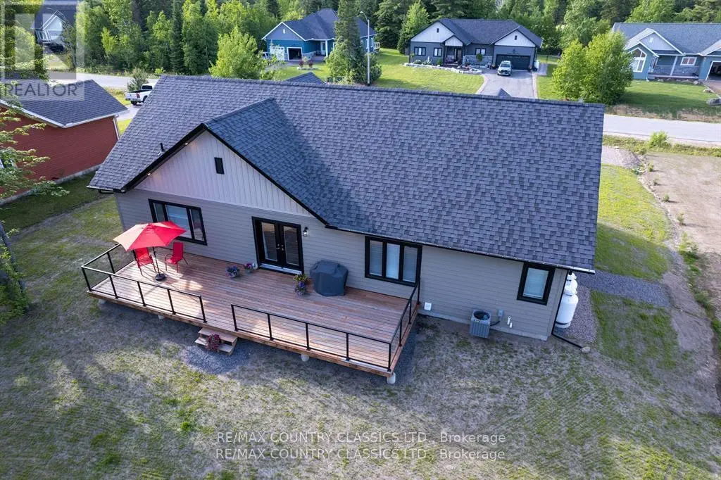 8 Bancroft Ridge Drive, Bancroft, Ontario  K0L 1C0 - Photo 2 - X11824802