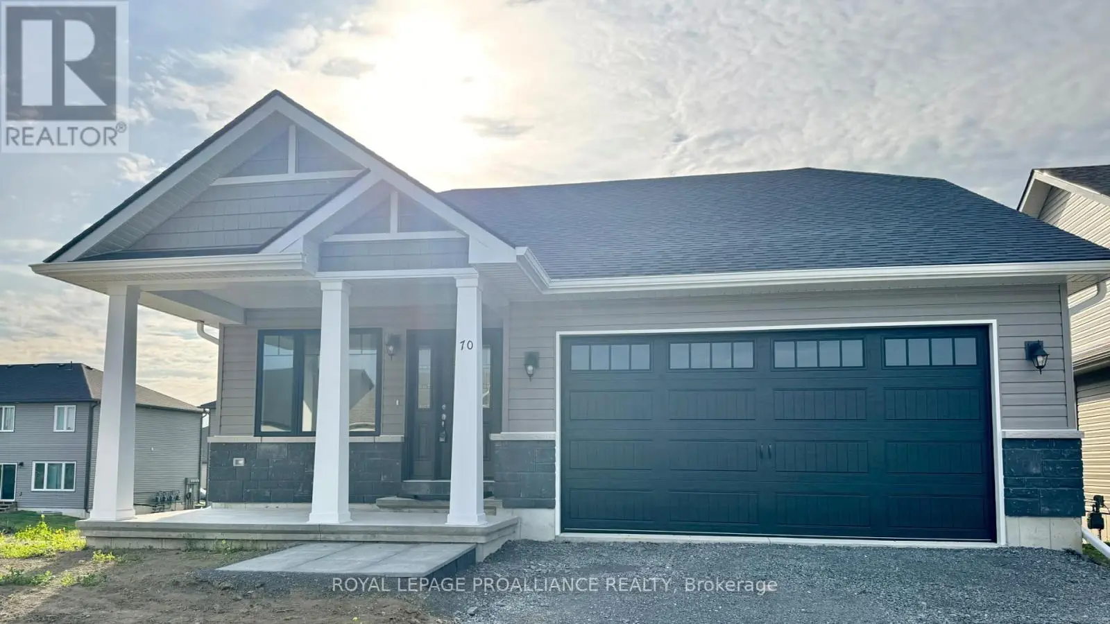 72 Stirling Crescent, Prince Edward County, Ontario  K0K 2T0 - Photo 1 - X12189612