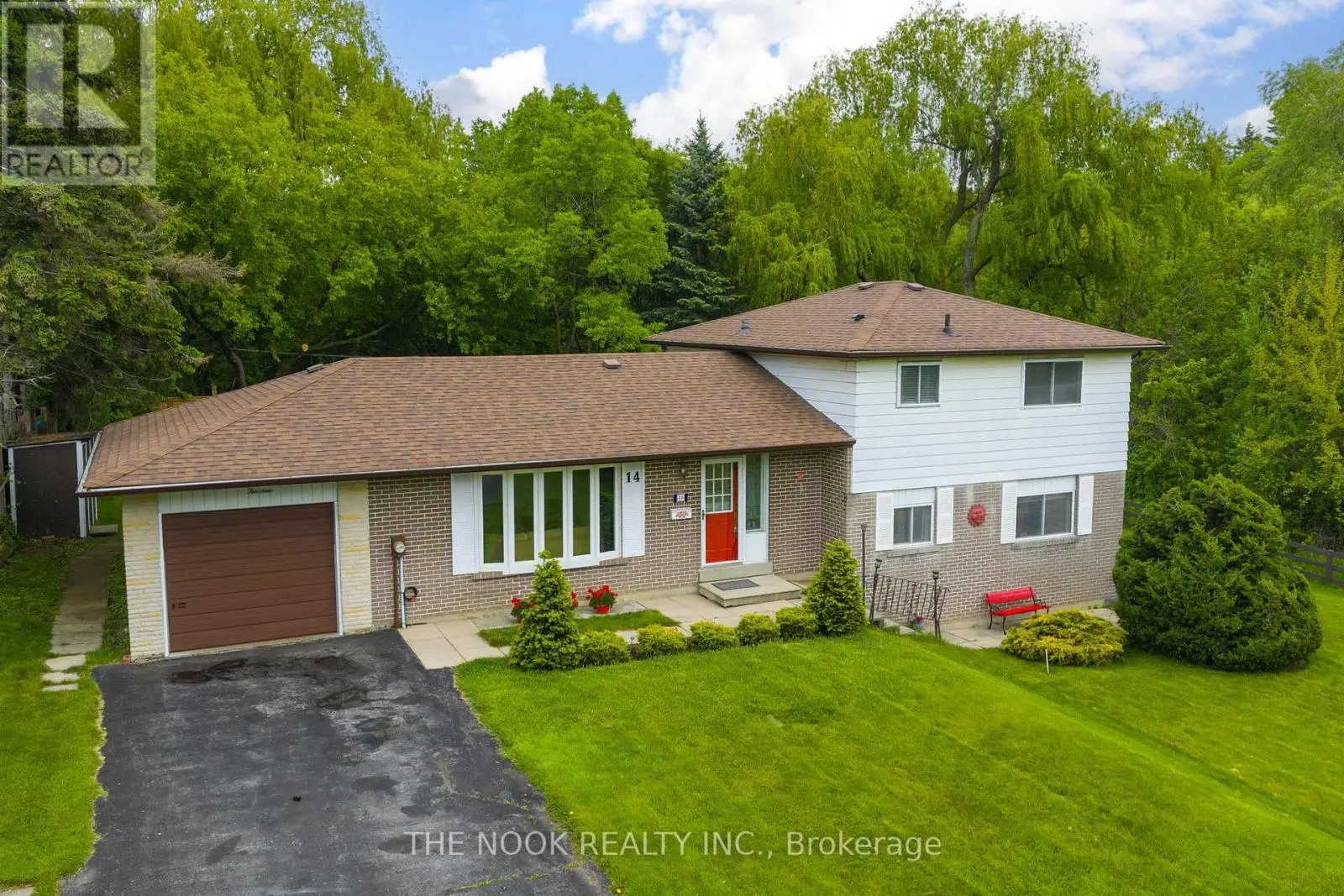 14 Carwin Crescent, Ajax, Ontario  L1S 6G6 - Photo 3 - E12191068