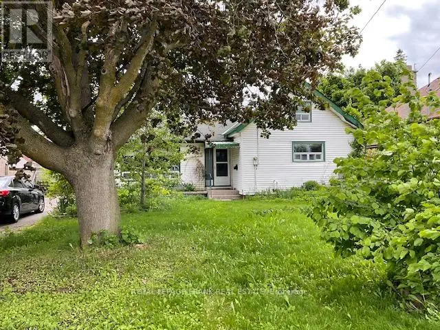 935 Ford Street, Peterborough Central, Ontario  K9J 5V2 - Photo 2 - X12191263