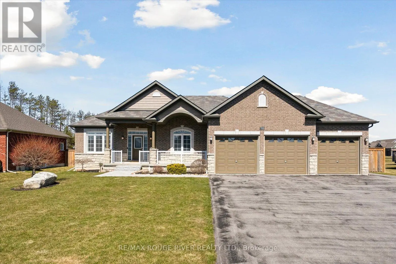 38 Charles Tilley Crescent, Clarington, Ontario  L0A 1J0 - Photo 1 - E12191335