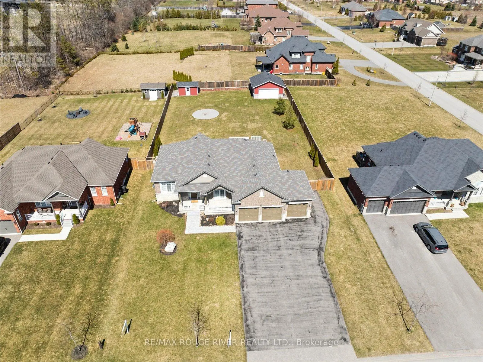 38 Charles Tilley Crescent, Clarington, Ontario  L0A 1J0 - Photo 2 - E12191335