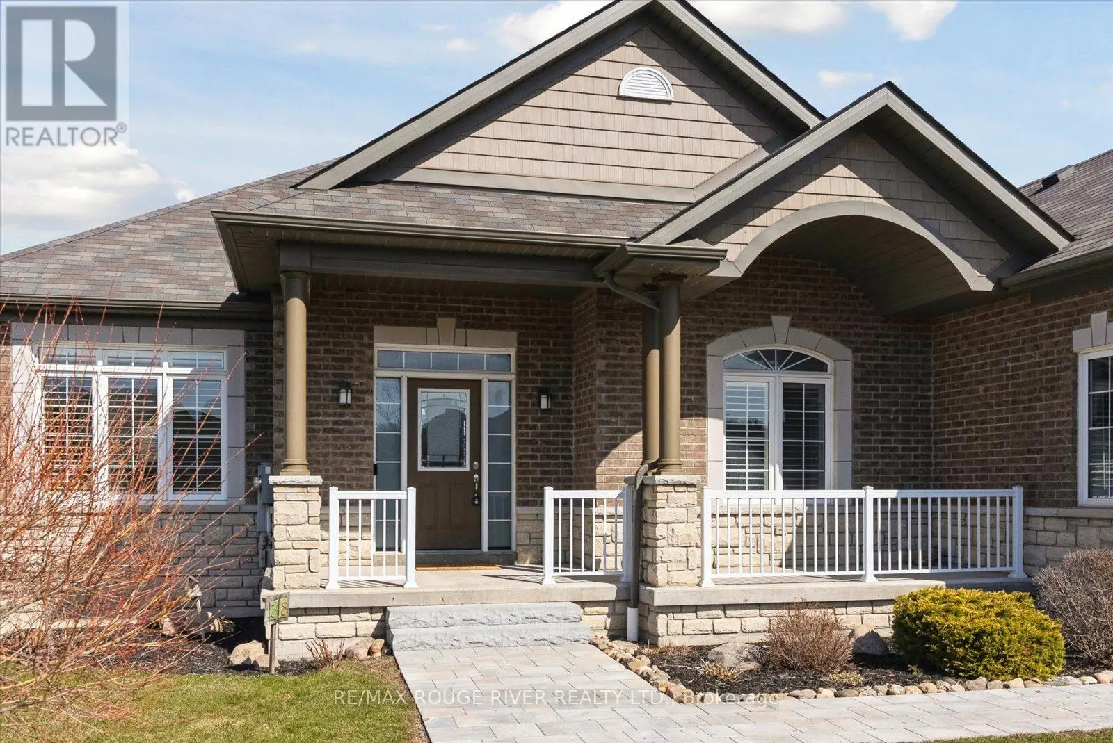 38 Charles Tilley Crescent, Clarington, Ontario  L0A 1J0 - Photo 3 - E12191335