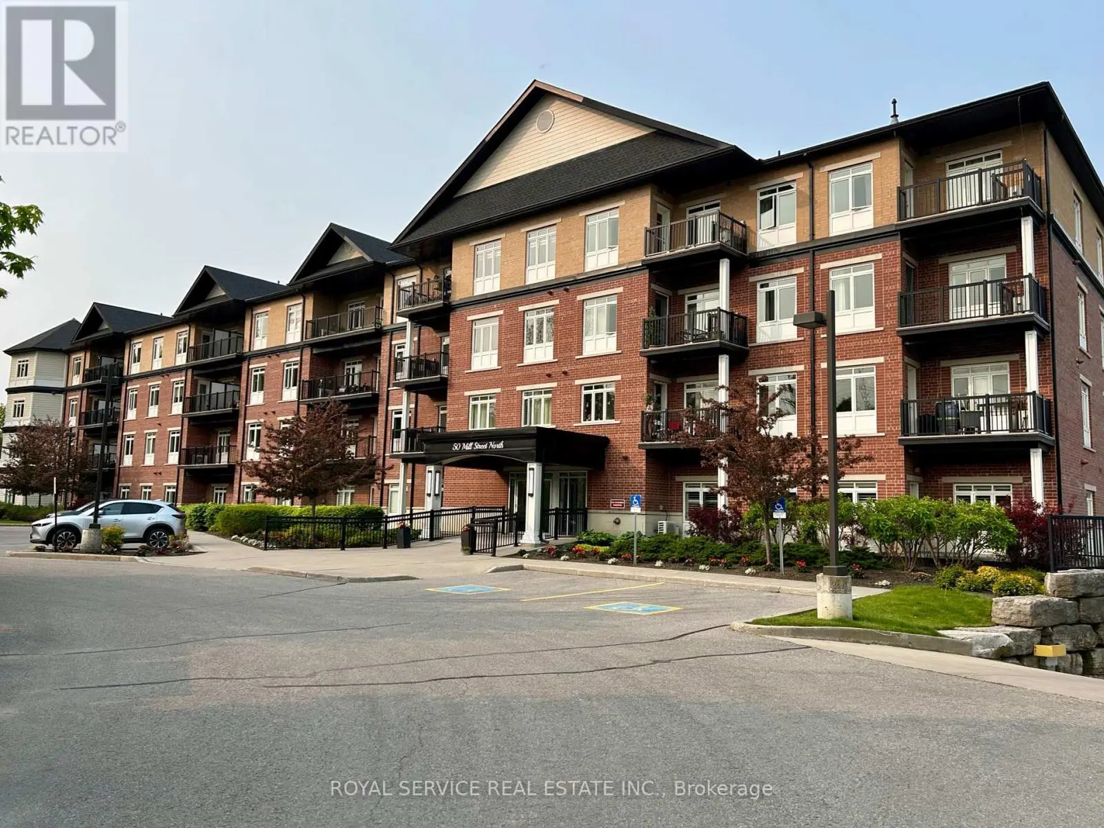 201 - 50 Mill Street N, Port Hope, Ontario  L1A 2T2 - Photo 1 - X12003682