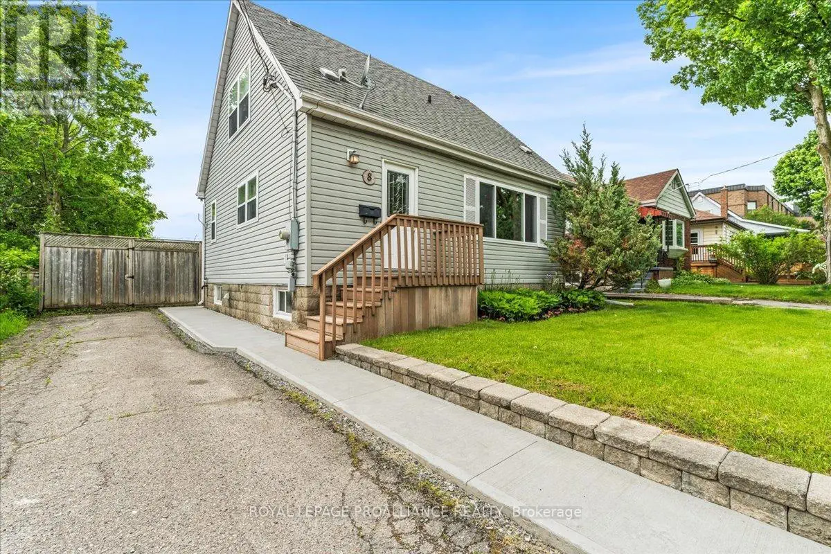 8 Carmen Avenue, Belleville, Ontario  K8P 3A5 - Photo 2 - X12191825