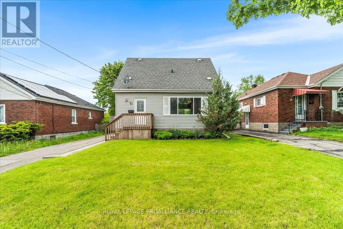 8 Carmen Avenue, Belleville, Ontario  K8P 3A5 - Photo 3 - X12191825
