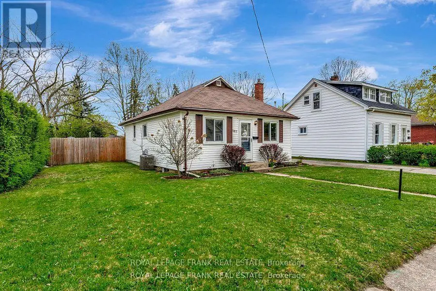 107 Fulton Street, Brantford, Ontario  N3R 4E9 - Photo 2 - X12191968