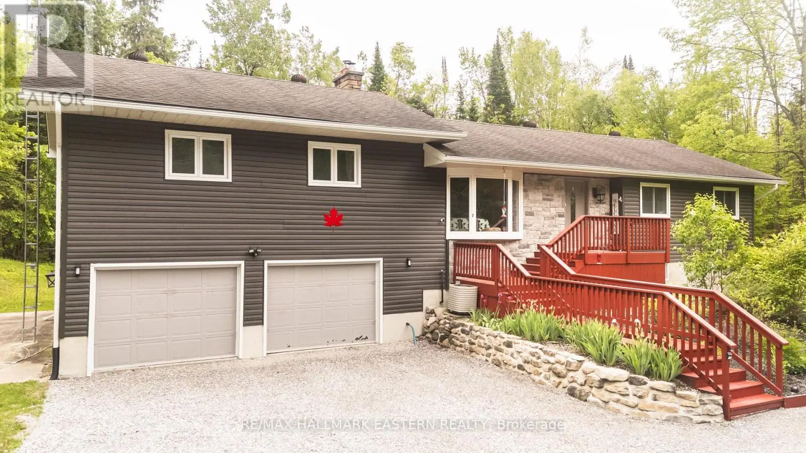 7 Juniper Isle Road, Kawartha Lakes, Ontario  K0M 1N0 - Photo 1 - X12192049