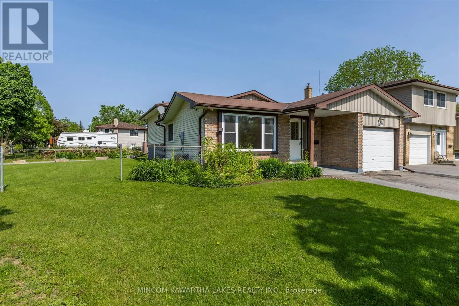 899 Ashdale Crescent W, Peterborough East, Ontario  K9H 7H6 - Photo 2 - X12192231